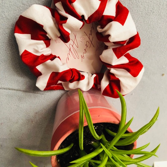 Scrunchies - Picture 2 of 6